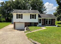 Pre-foreclosure in  CARRAWAY CIR Knoxville, TN 37938
