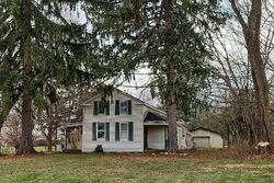 Pre-foreclosure in  W RIVER RD Columbia Station, OH 44028