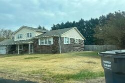 Pre-foreclosure Listing in DEW DROP LN PRINCE FREDERICK, MD 20678