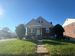 Pre-foreclosure in  E NORTHERN PKWY Baltimore, MD 21214