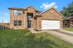 Pre-foreclosure in  CHERRYGLADE CT Houston, TX 77044