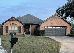 Pre-foreclosure in  SIERRA CIR Beaumont, TX 77708