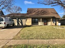 Pre-foreclosure in  E HARVARD DR Garland, TX 75041