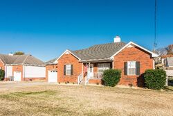 Pre-foreclosure in  WILLIAMSON RD Goodlettsville, TN 37072