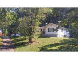 Pre-foreclosure in  BEULAH PARK DR Kingsport, TN 37663