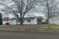  Andrew Ct E, London OH