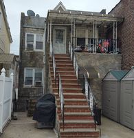 Pre-foreclosure in  DUNNE CT Brooklyn, NY 11235