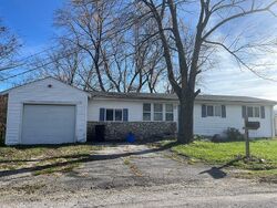 Pre-foreclosure in  POGUE DR House Springs, MO 63051