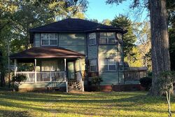 Pre-foreclosure in  BEVERLY DR Natchez, MS 39120