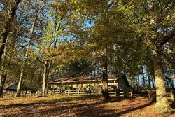  Perry Rd, Grenada MS