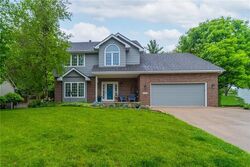 Pre-foreclosure in  RIDGEWOOD DR West Des Moines, IA 50265