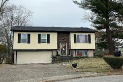 Pre-foreclosure in  SCALES CT Jeffersonville, IN 47130