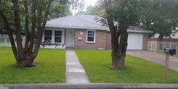 Pre-foreclosure in  HIGHLAND DR Hitchcock, TX 77563