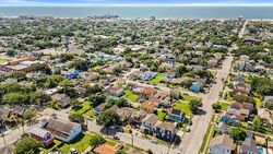 Pre-foreclosure in  AVENUE M Galveston, TX 77550