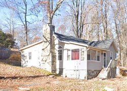 Pre-foreclosure in  BROOKSIDE RD New Fairfield, CT 06812