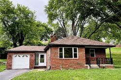 Pre-foreclosure in  MILL ST Collinsville, IL 62234