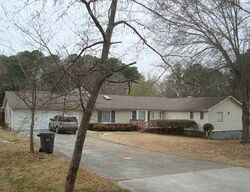 Pre-foreclosure in  WILLOW ST Acworth, GA 30101
