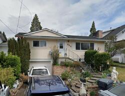 Pre-foreclosure in  W INEZ ST Weed, CA 96094