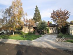 Pre-foreclosure in  N SANTA CRUZ AVE Modesto, CA 95354