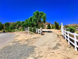  Rolling Meadows Dr, Perris CA