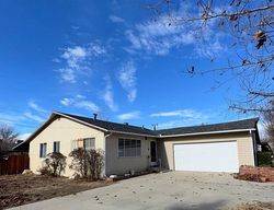 Pre-foreclosure in  CARROLL WAY Tehachapi, CA 93561