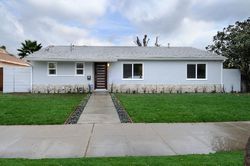 Pre-foreclosure in  LINDLEY AVE Reseda, CA 91335