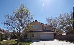 Pre-foreclosure in  PINECONE CT Lancaster, CA 93535