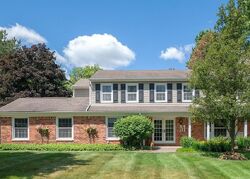 Pre-foreclosure in  AINTREE RD Rochester, MI 48306