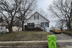 Pre-foreclosure in  ROBINWOOD ST Pontiac, MI 48340