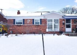 Pre-foreclosure in  SHACKETT AVE Madison Heights, MI 48071