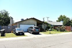 Pre-foreclosure in  DABNEY AVE Rio Linda, CA 95673