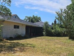 Pre-foreclosure in  PARK HILLS DR Sacramento, CA 95821