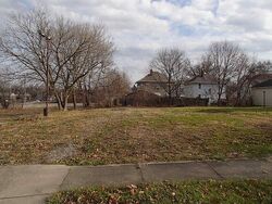 Pre-foreclosure in  MILTON AVE Youngstown, OH 44509