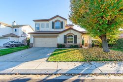 Pre-foreclosure in  SOLOTHURN WAY Manteca, CA 95337