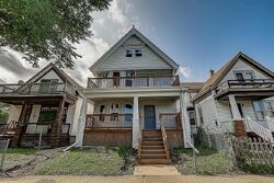 Pre-foreclosure in  N 22ND ST Milwaukee, WI 53206