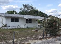 Pre-foreclosure in  E CAMPHOR ST Avon Park, FL 33825