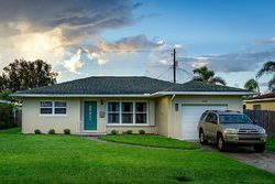 Pre-foreclosure in  DARTMOUTH AVE N Saint Petersburg, FL 33713