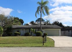 Pre-foreclosure in  SW JUMPER ST Port Saint Lucie, FL 34983