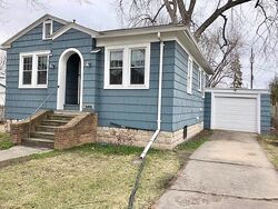 Pre-foreclosure in  CROOKS ST Green Bay, WI 54301