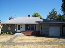 Pre-foreclosure in  J ST Centralia, WA 98531