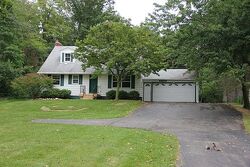  Dublin Rd, Burton MI