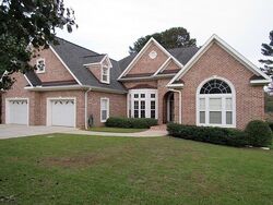 Pre-foreclosure in  STONEHAVEN CT Dothan, AL 36305