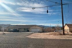 Pre-foreclosure in  YUCCA ST Hesperia, CA 92345