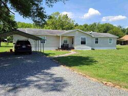 Pre-foreclosure in  S 2ND Tillar, AR 71670