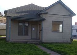 Pre-foreclosure in  SE EMIGRANT AVE Pendleton, OR 97801