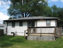 Pre-foreclosure in  E 38TH ST Des Moines, IA 50317