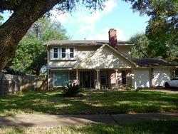 Pre-foreclosure in  S PETERSHAM DR Houston, TX 77031