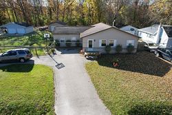 Pre-foreclosure in  LINCOLN DR Flint, MI 48507