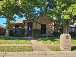 Pre-foreclosure in  CLEAR CREEK DR Desoto, TX 75115