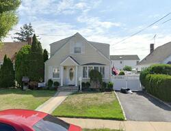 Pre-foreclosure in  GRANGE ST Franklin Square, NY 11010